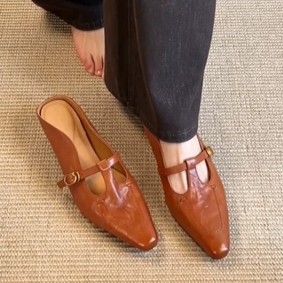 Sheepskin Version~French Retro Old Money Style One-Strap Closed-Toe Mule Slippers for Women, New Summer Model with Hidden Height Increase, Semi-Slipper Style Sheepskin Version~French Retro Old Money Style One-Strap Closed-Toe Mule Slippers for Women, New Summer Model with Hidden Height Increase, Semi-Slipper Style