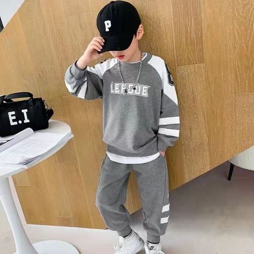 Men's sportswear set for big kids, 2024 spring new children's casual two-piece set, suitable for spring and autumn, trendy