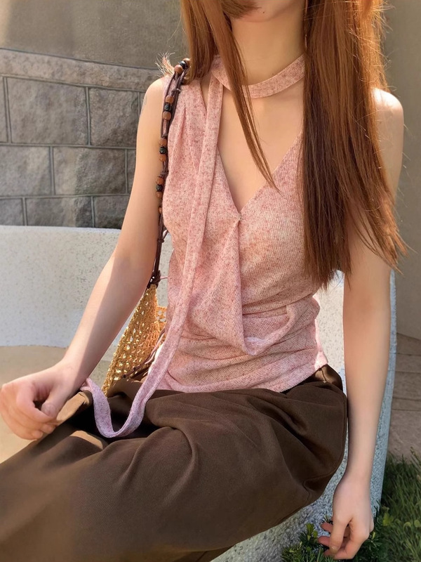 设计感粉色交叉v领吊带背心女夏季褶皱修身无袖外穿辣妹飘带上衣|undefined