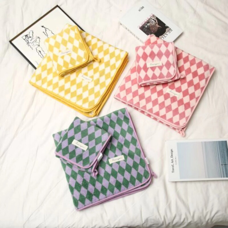 Cross-border foreign trade double-sided printing coral fleece towel bath towel Diamond plaid blanket cheap bath towel cheap towel quick hand Cross-border foreign trade double-sided printing coral fleece towel bath towel Diamond plaid blanket cheap bath towel cheap towel quick hand
