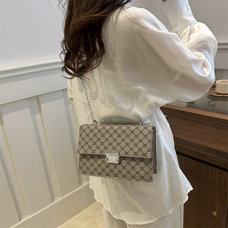 Bolso de alta sensación bolso de mujer 2024 nueva cadena de moda bolso pequeño bolso de hombro exterior bolso de brazo nicho