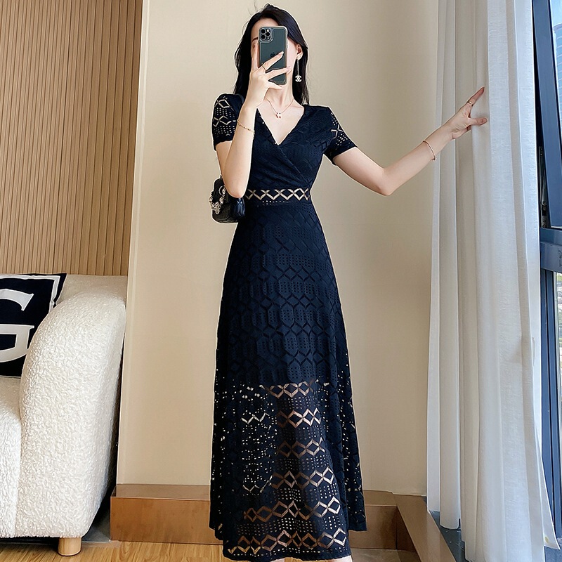 Black dress women's summer 2023 Summer new high-grade lace dress socialite temperament slimming dress small black dress