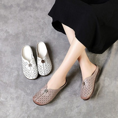 媽媽皮涼拖鞋女外穿夏季新款洞洞真皮中老年女士復古平底包頭拖鞋