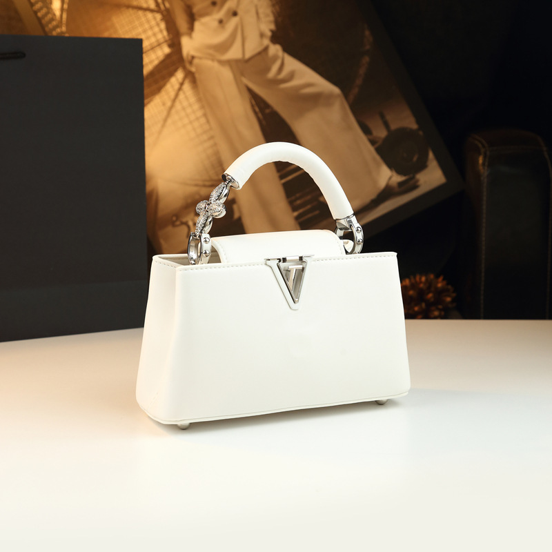 Bolso de mano de alta calidad 2024, nuevo exquisito bolso de cuero de moda simple bolso de mujer de cuero de estilo famoso bolso de hombro