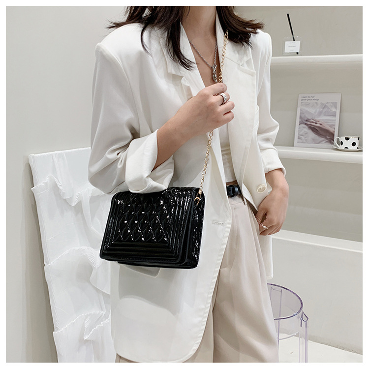 Summer New Small Square Rhombus Chain Messenger Women's Bag display picture 4