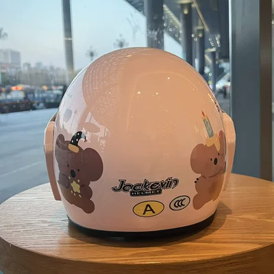 Helmet, Four-Season Windproof Universal Cartoon — Motosiklet kaskı (dəbilqə)