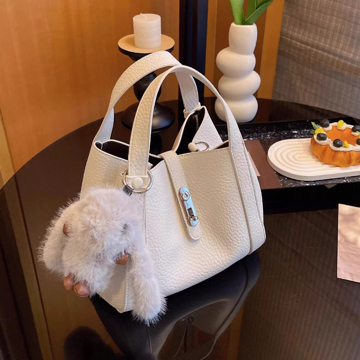 Cross-Border Genuine Leather Women's Bag 2026 New Arrival Luxury Commuter Versatile Niche Handbag Shoulder Crossbody Bag
