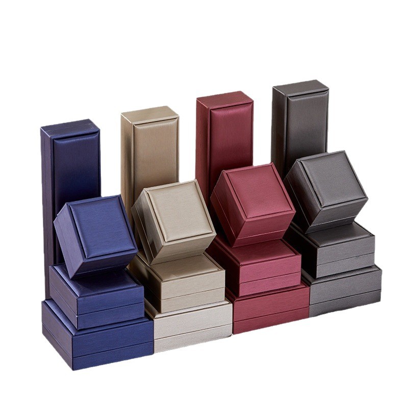 Caja de joyería de cuero cepillado, caja de joyería para anillos y pulseras, caja de PU al por mayor en stock, almacenamiento de pulseras