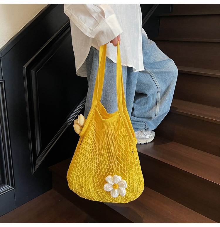 Trendy, casual, simple, high-quality and fashionable large-capacity tote bag 2025 Summer new style, stylish women's single-shoulder bag, trendy undefined