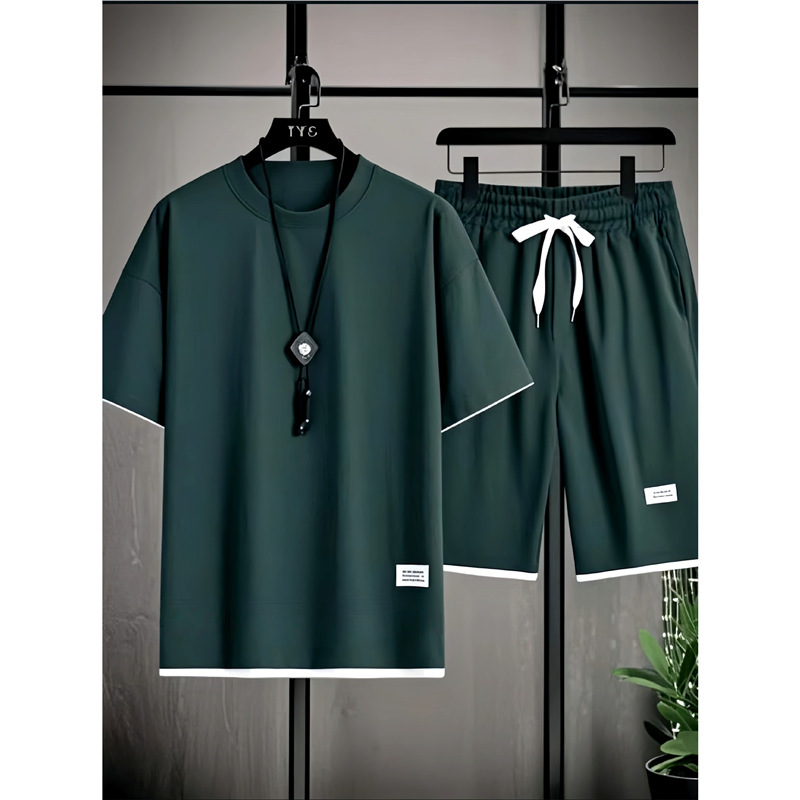 Ensemble de détente pour homme à texture gaufrée : t-shirt à manches courtes et short de sport, tenue d'été légère en polyester pour un look décontracté et sportif._voghion.com