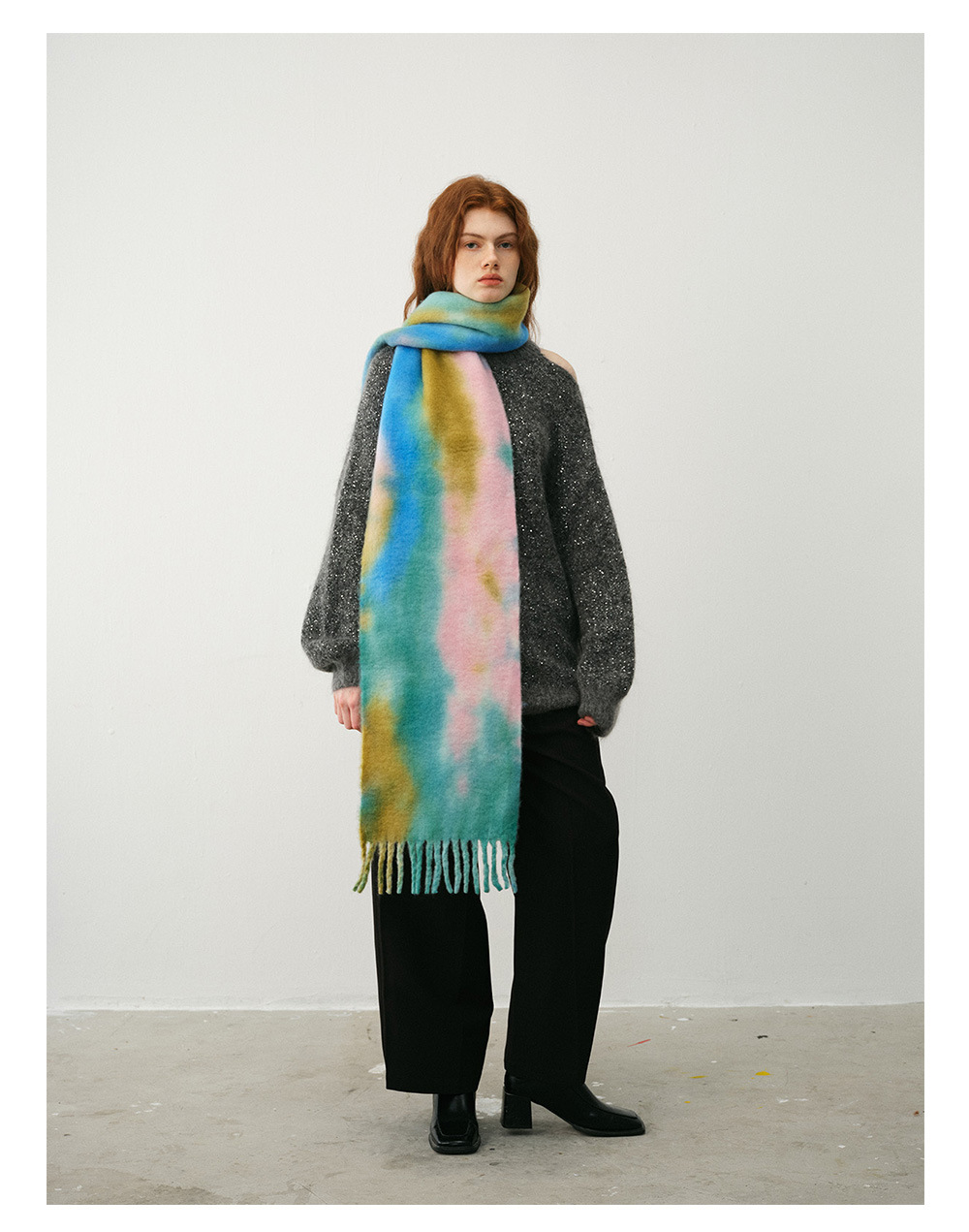 Sciarpa con frange in simil-cashmere tie dye per donna_voghion.com