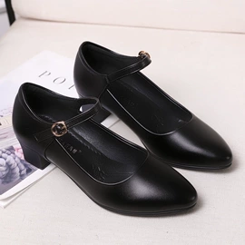 女式时装单鞋;女式皮靴;男式运动单鞋