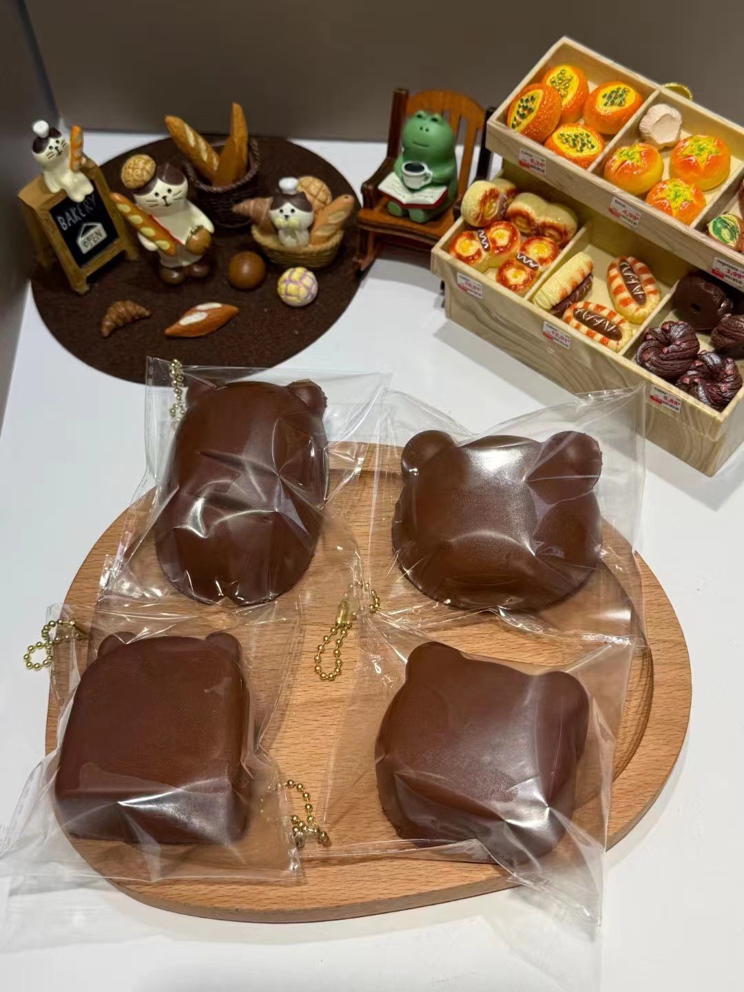 Fidget Toys Squishy Toy Chocolates Bread Pu Leather Elegant Cute Squishy Toys display picture 2