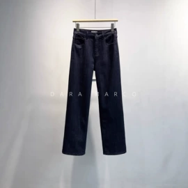 女式毛呢外套;休闲裤;女式羊绒外套