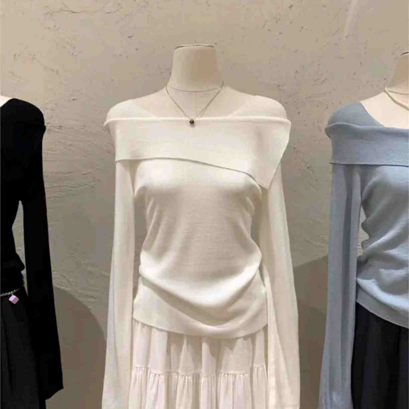 法式独特一字肩长袖针织打底衫女早秋内搭氛围感穿搭显瘦收腰上衣