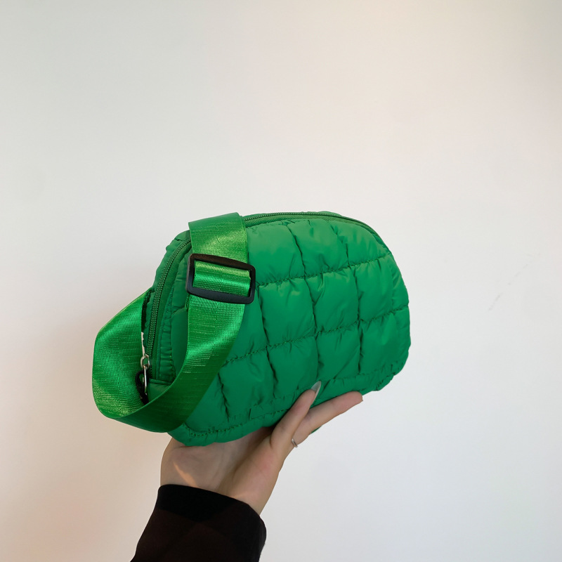 Bolsa de pecho casuales de cuadrillas suaves 2024 nueva moda versátil bolsa casuales simple ancha correa de hombro