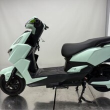 跨境出口厂家摩托车减震成人代步卡拉电动摩托载人越野潮流摩托车