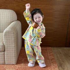 女童家居服套装新款春秋季儿童宝宝洋气可爱卡通分体睡衣