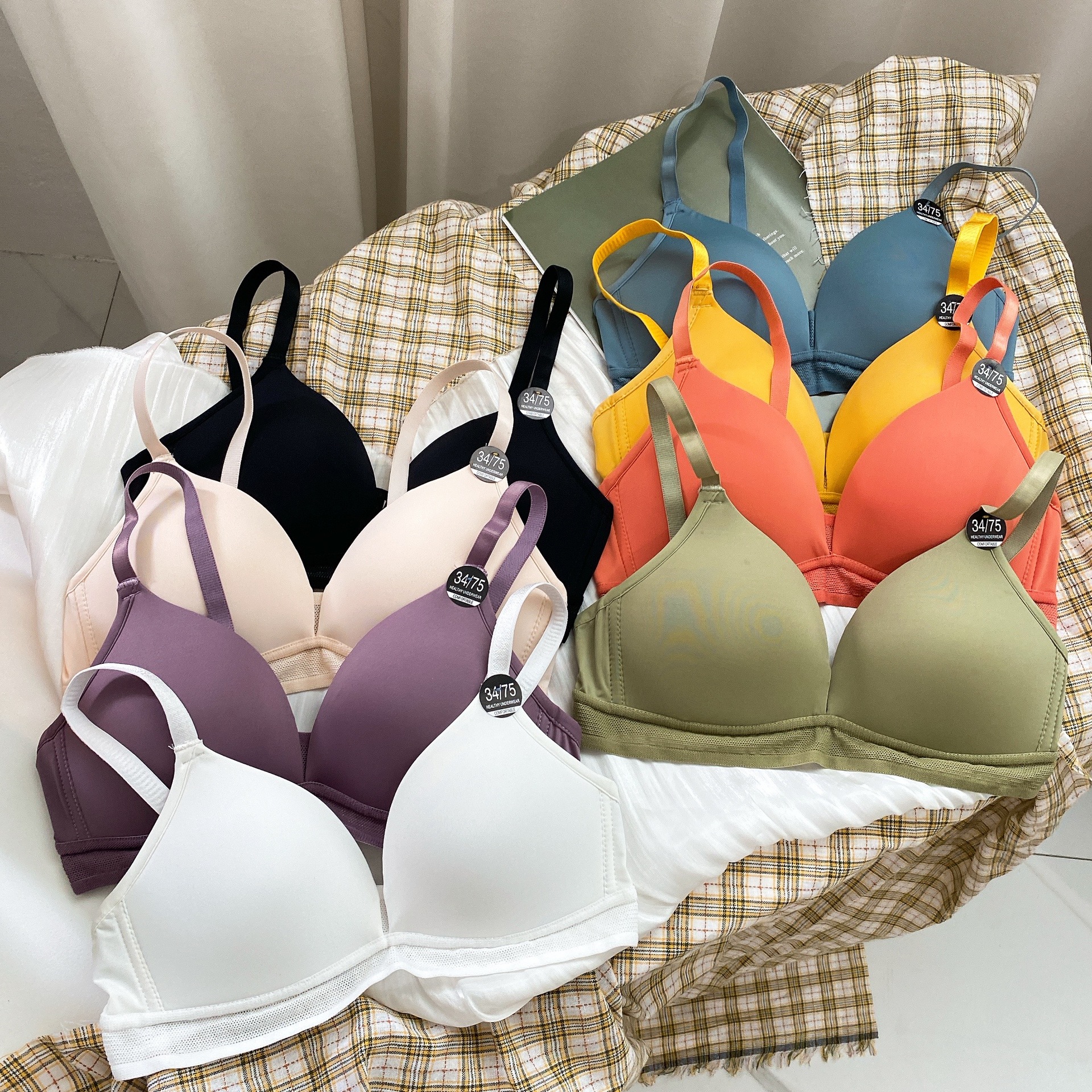 Copa triangular sin costuras