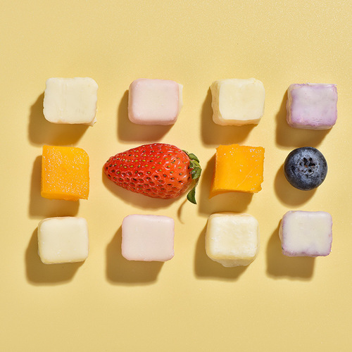 Vitality Technique Eight Freeze-Dried Yogurt Blocks Strawberry Blueberry Durian Mixed Flavor New Arrival Freeze-Dried Snack 45g