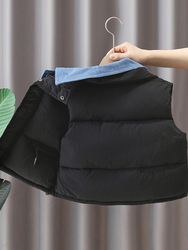 6656 chaleco negro para niños modelos de otoño e invierno 2024 nuevos tops sin mangas acolchados acolchados para niños invierno falso dos