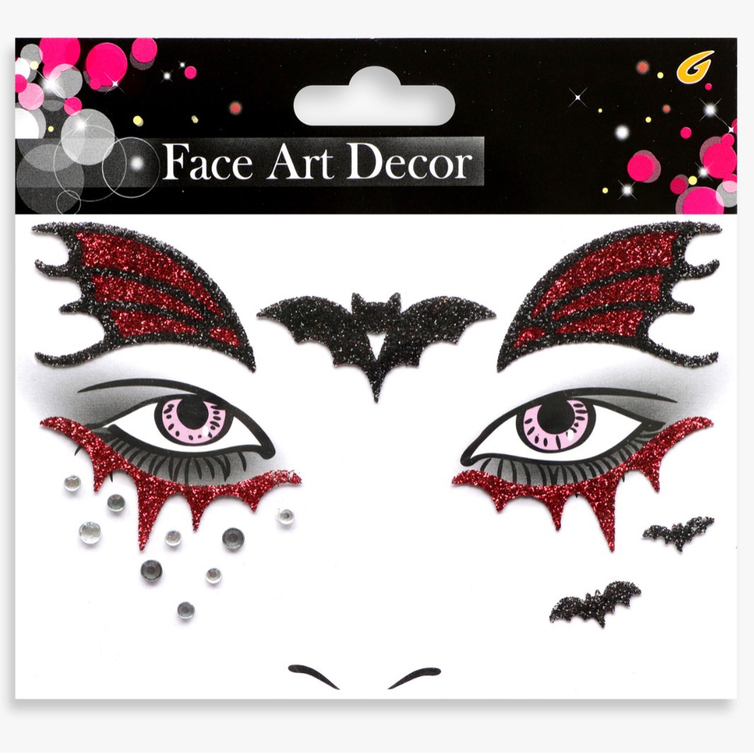 祝日のパーティーの舞台の化粧は顔を貼って化粧のシールを貼ります。