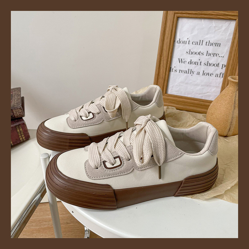 Women's Casual Shoes White Deer Design Flat Sole Trainers_voghion.com