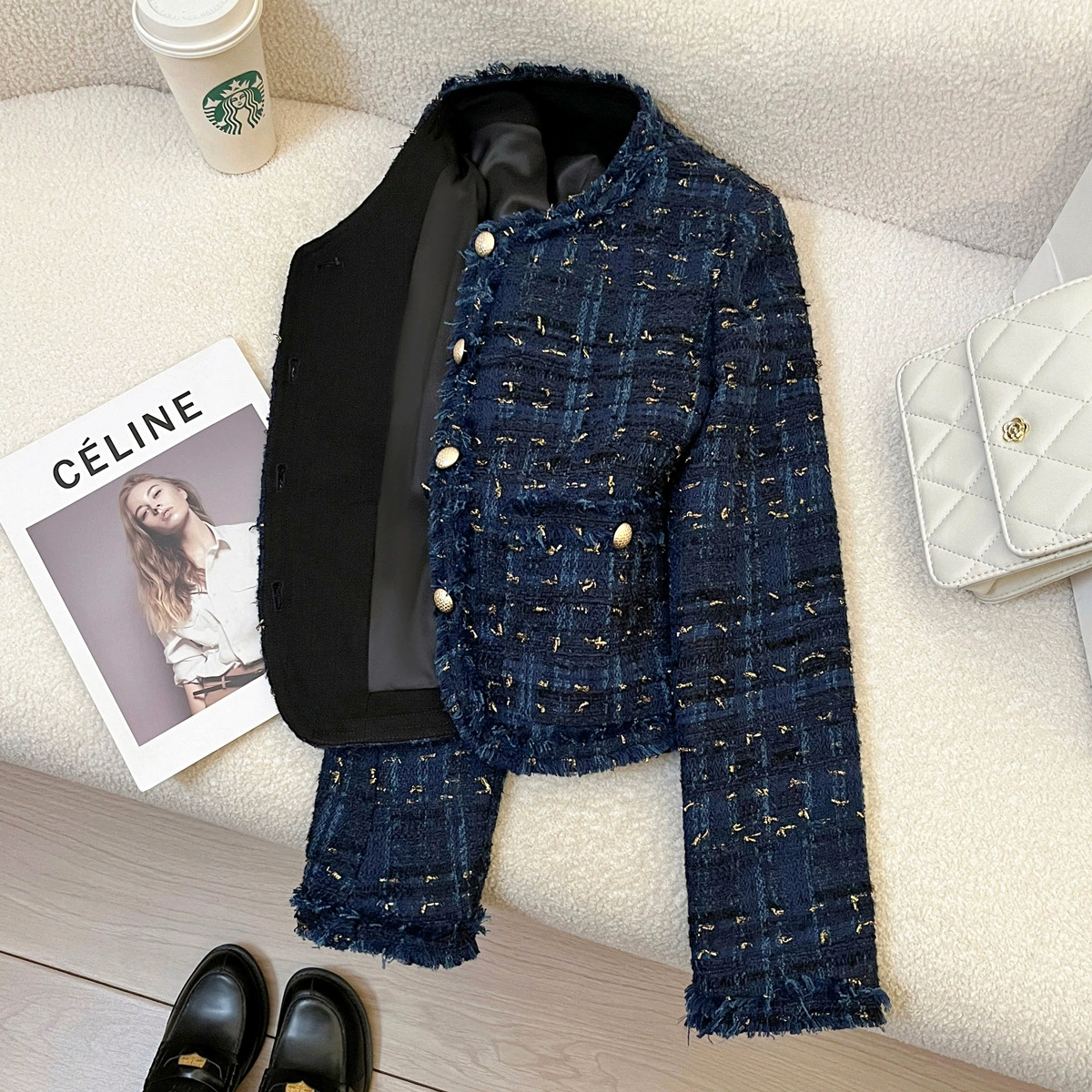 Синяя демисезонная дизайнерская куртка, стиль Chanel, 2025, тренд сезона, яркий броский стиль, для подростков