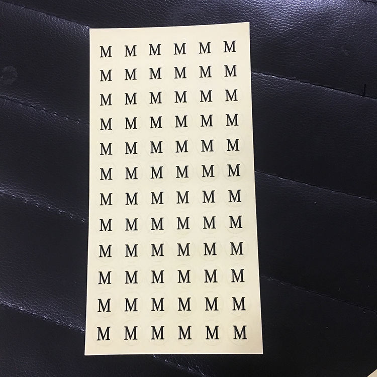 Tales de ropa transparentes etiquetas