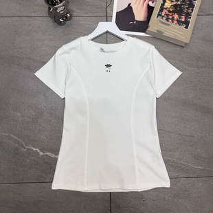 �ļ�D�¿���ǰײɫ��ĸlogo�̽��bA�I���e�ٴ�����T��6131