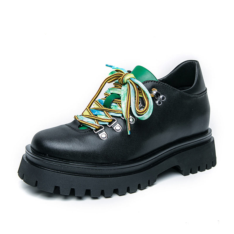 Zapatos de hombre transfronterizos primavera nuevos zapatos de cuero con punta puntiaguda zapatos de comercio exterior de gran tamaño para aumentar la altura zapatos casuales zapatos de cuero de estilista británico