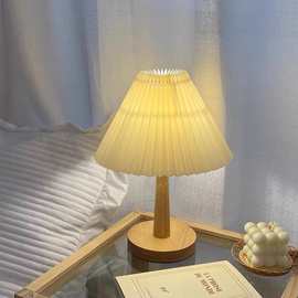 韩式复古实木百褶小台灯少女卧室床头灯小夜灯插电充电可调光