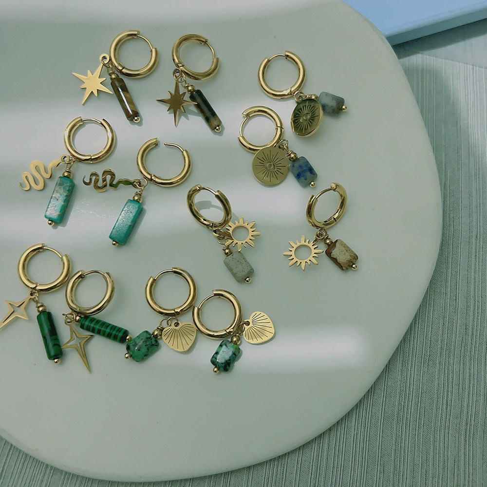 Retro Star Heart Shape Snake Titanium Steel Inlay Turquoise Earrings 1 Pair