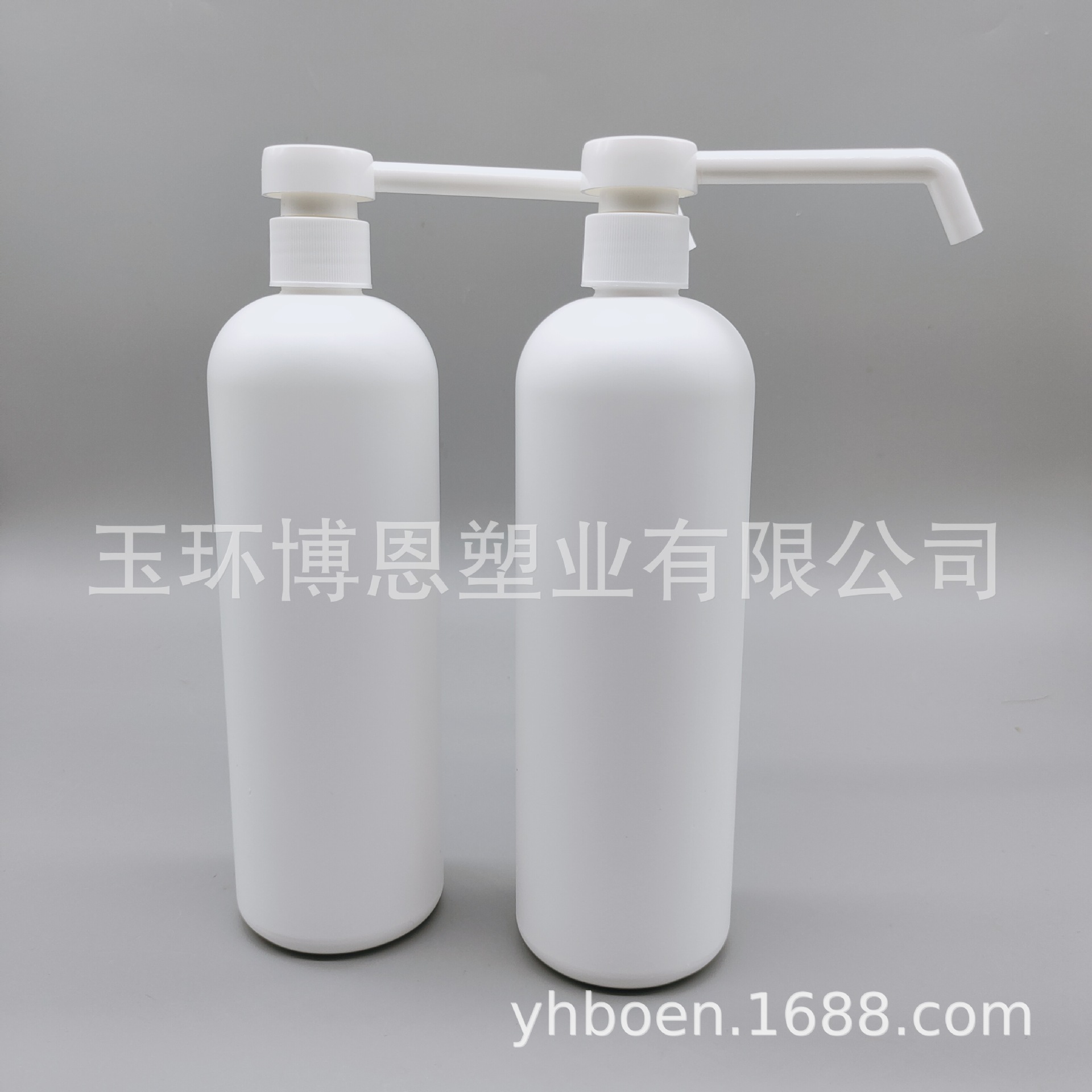 厂家供应 500ml喷雾瓶  pet PE乳白色塑料瓶  液体瓶  药水喷雾瓶