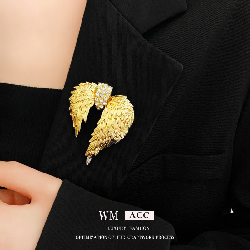 Letra * SL broche francés nicho diseño pin luz lujo de alto grado anti-exposición traje abrigo Accesorios