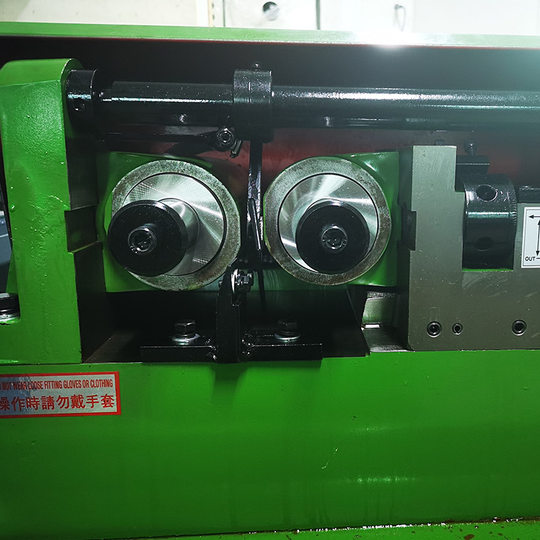 Rolling machine KTS-3T two-axis original Taiwan rolling machine
