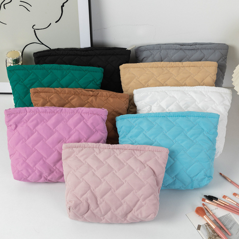 Cross-border Quilted Cosmetic Bag Clutch Bag in stock Ins Pencil Bag Japanese Style Simple Large Capacity High-value Plaid Storage
