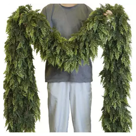 仿真圣诞藤蔓狐狸松藤蔓挪威松花环适用于圣诞节万圣节松针花环