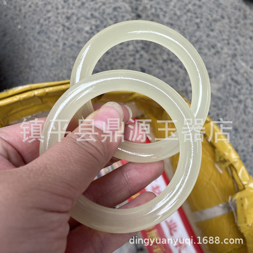 Ice-type white and green jade bracelet, natural Afghan jade women's slim round cat's eye beauty bracelet, Hetian jade color jade bracelet