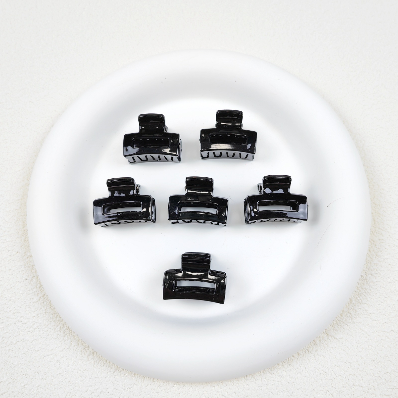 2. 5cm tamaño pequeño mini pinza hueca horquilla cuadrada color caramelo flequillos clip horquilla clip superior Amazon Venta caliente