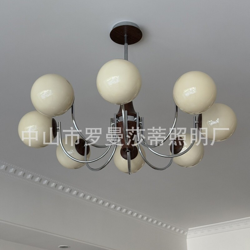 French-Style Vintage Living Room Chandelier 2025 New Model, American Retro Dining Room Designer Lighting for Master Bedroom and Study French-Style Vintage Living Room Chandelier 2025 New Model, American Retro Dining Room Designer Lighting for Master Bedroom and Study