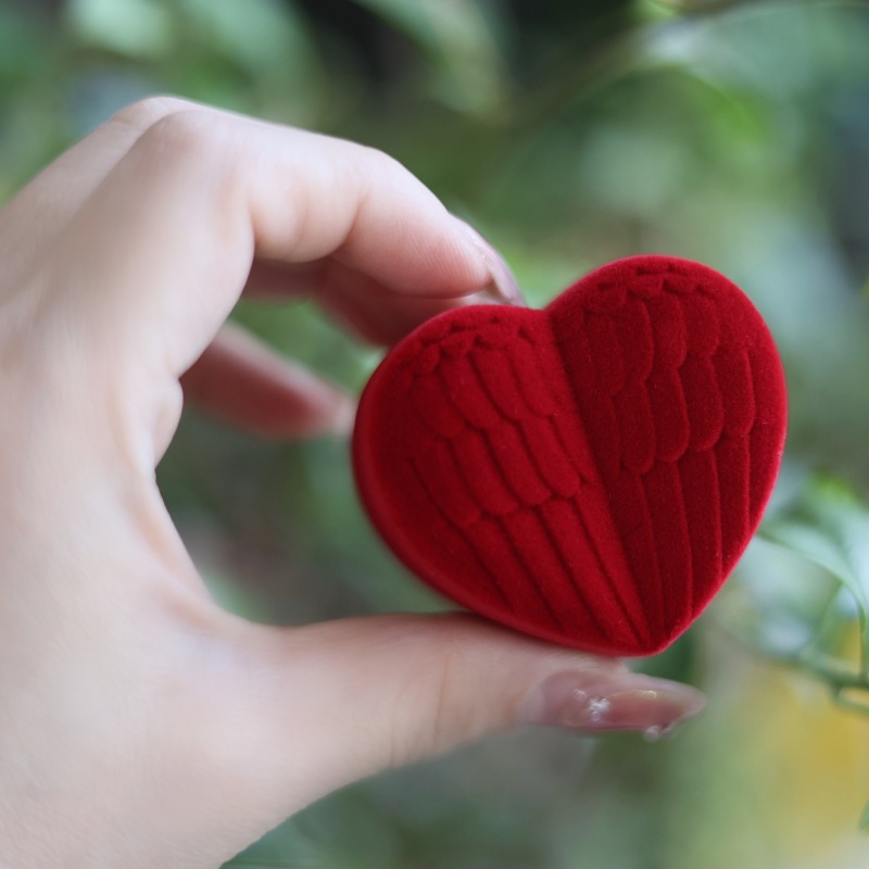 1 Piece Quantity Romantic Simple Style Heart Shape Solid Color Plastic Embryo Flocking Jewelry Boxes