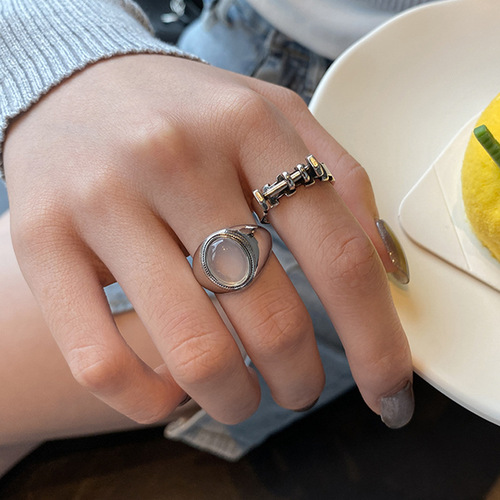 Vintage Retro Tarnished Small Dumbbell Ring for Women Fashion French Cat's Eye Stone Index Finger Ring Party Dance Accessory Jewelry