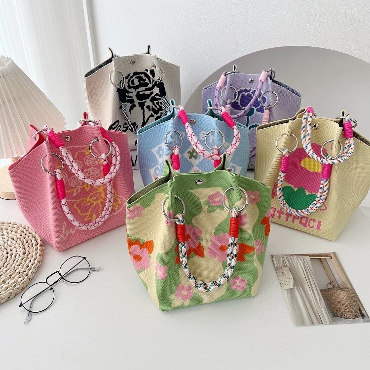 Factory Direct Supply Niche Design Cartoon Knitted Handbag Tote Handbag Casual All-match Large Capacity Crossbody Bag