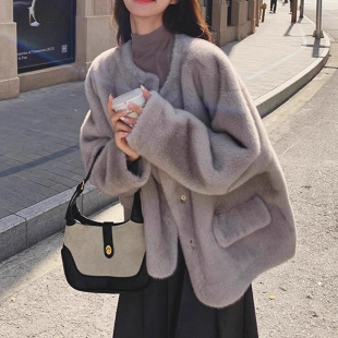 ���ذ��񌍡�Ƥëһ�w�����q����Ů�����¿���|��ˮ��ë�h��Ƥ��