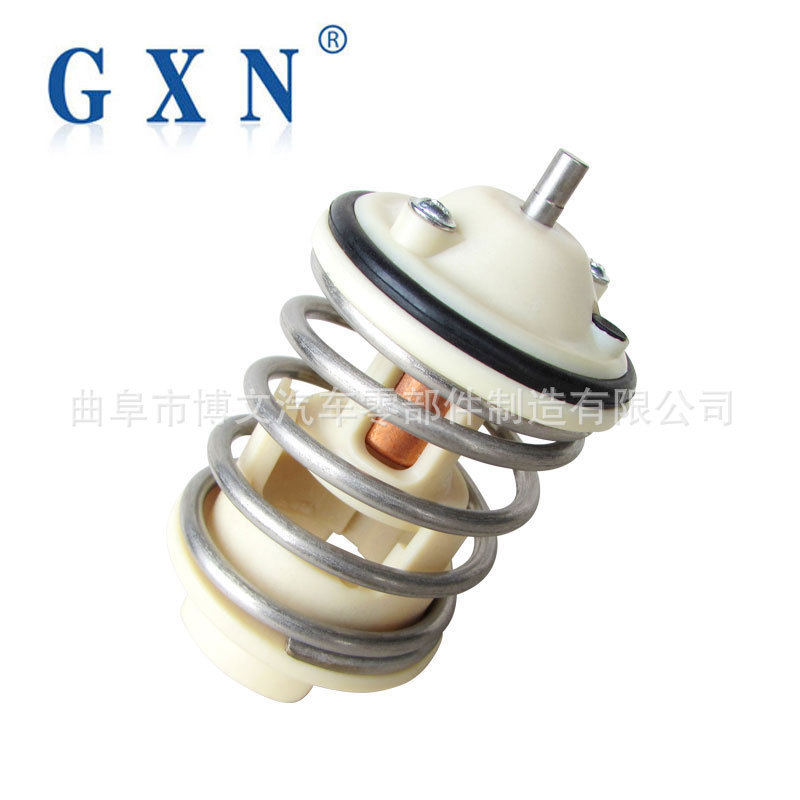 工場で新しく適用された大衆シュコダスパサットb7サーモスタット03158.1113b thermostat|undefined