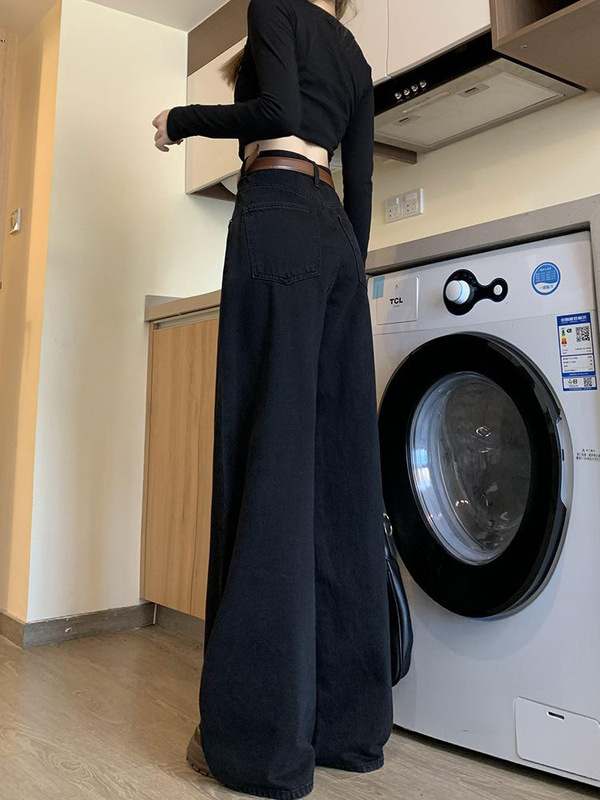 春の新型デザイン感黒レトロなワイドジーンズの女性は腰がゆったりしています。|undefined