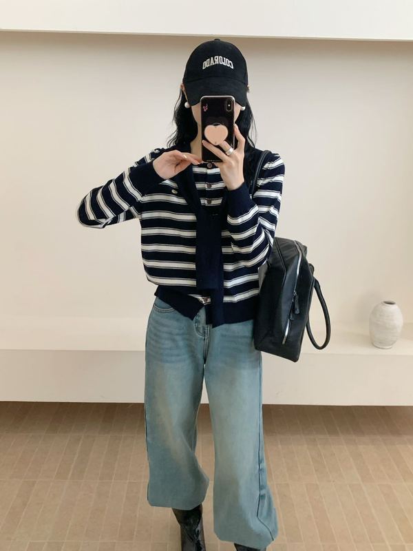 设计感学韩版秋款时髦显瘦细腻带披肩两件套针织撞色条纹长袖开衫|undefined