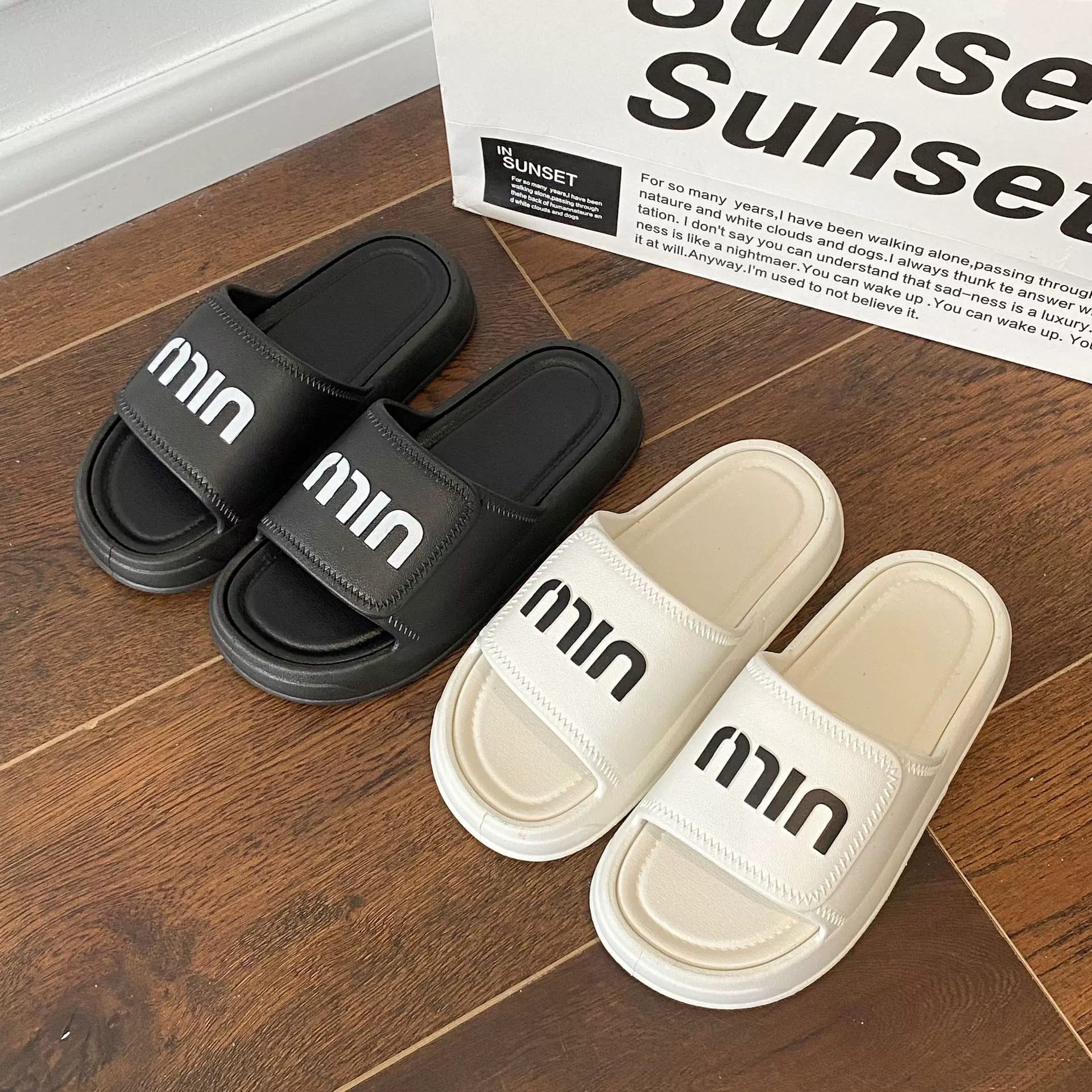 2025新款高级感厚底增高凉拖鞋女夏外穿时尚防滑外出时尚平底拖鞋