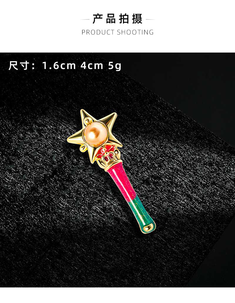 Christmas-Themed Joy Letter Brooch with Enamel Design, a Niche High-End Accessory That Pairs Well with Suits and Coats